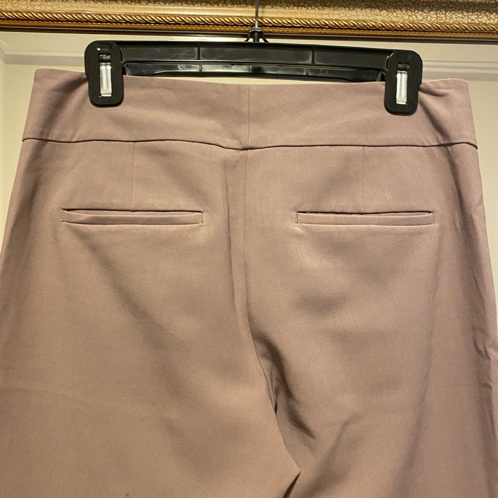 Ann Taylor Factory Signature Bootcut Trousers | Size 6 - Picture 7 of 8